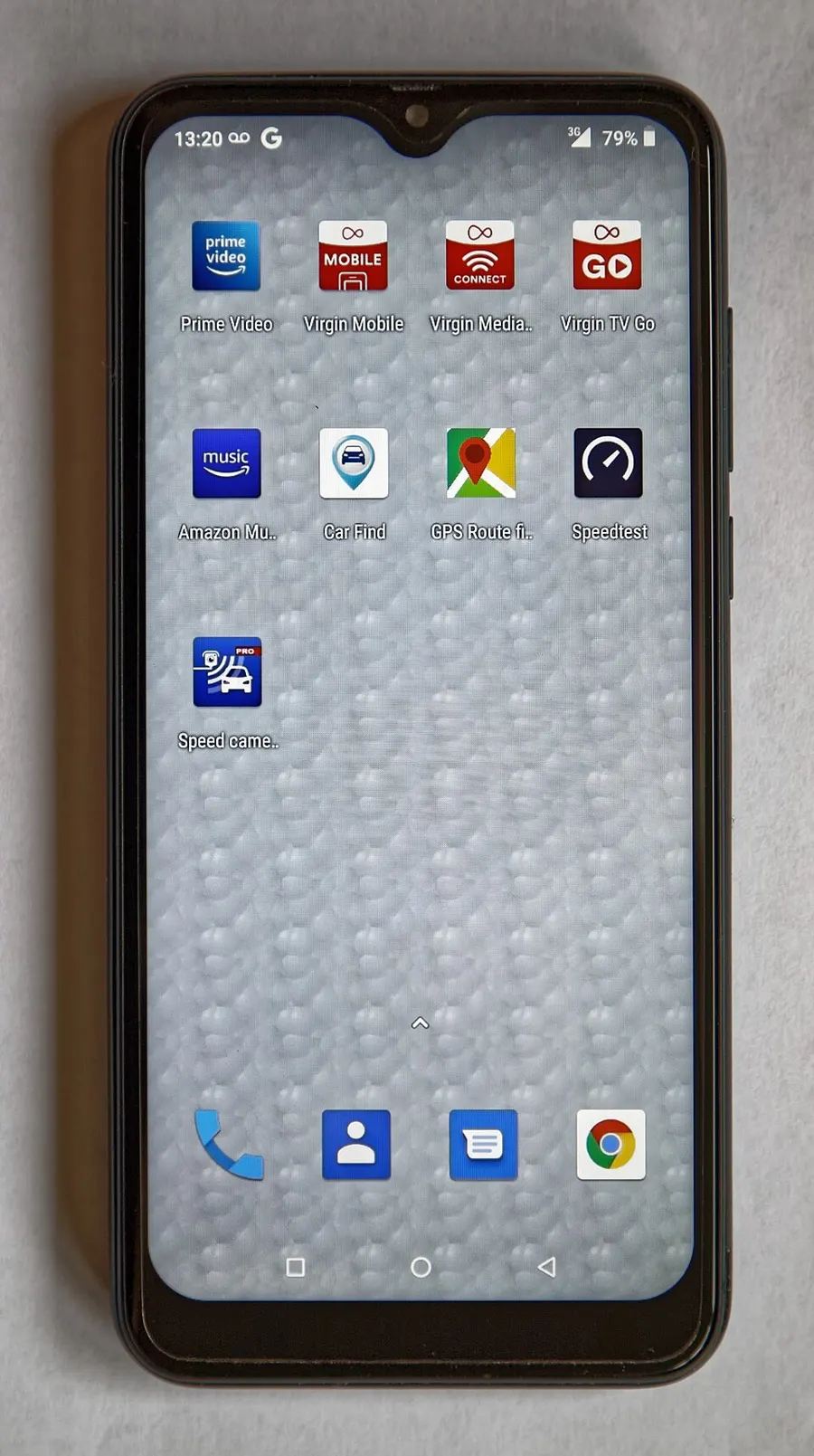 Android-смартфон Blackview A60 с иконками приложений