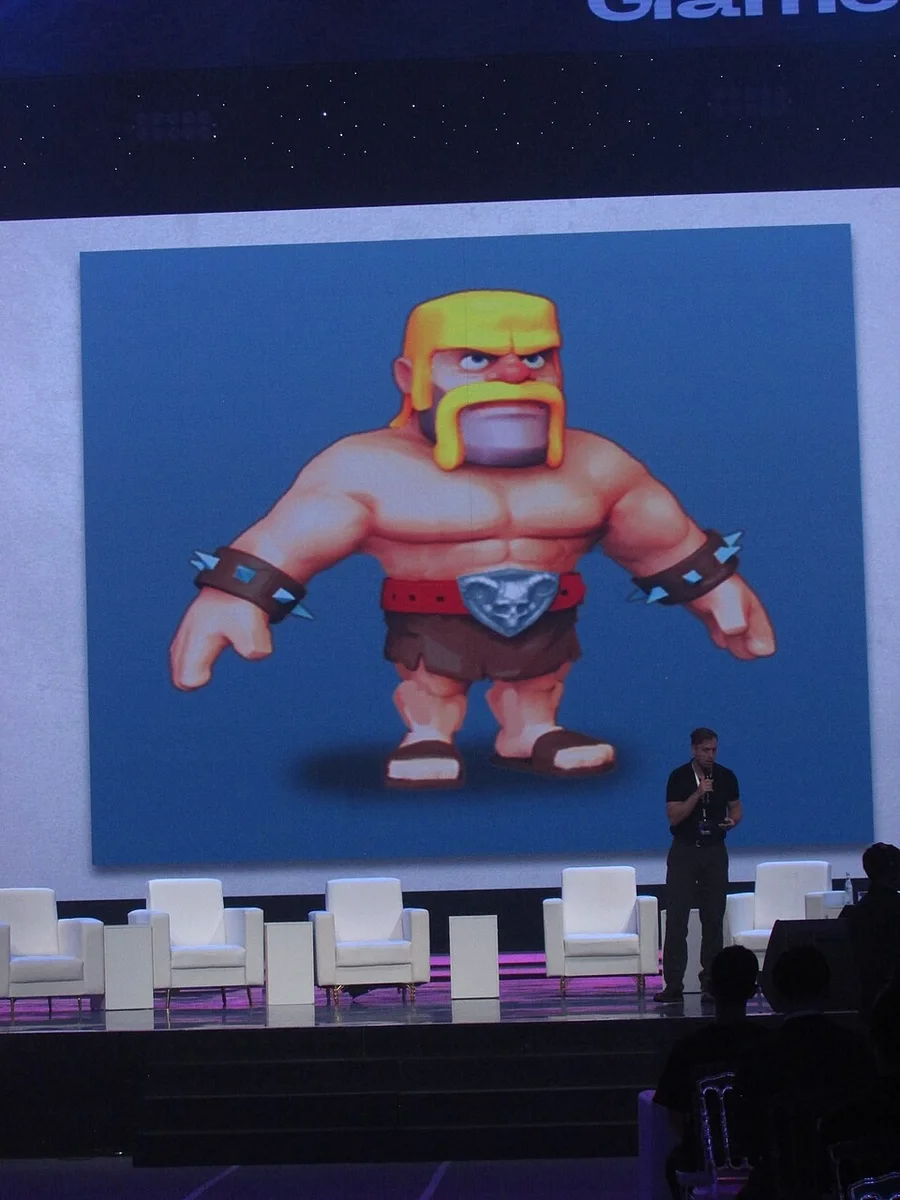 Персонаж Clash of Clans на большом экране