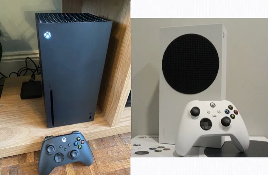 Консоли Xbox Series X и Series S с геймпадами