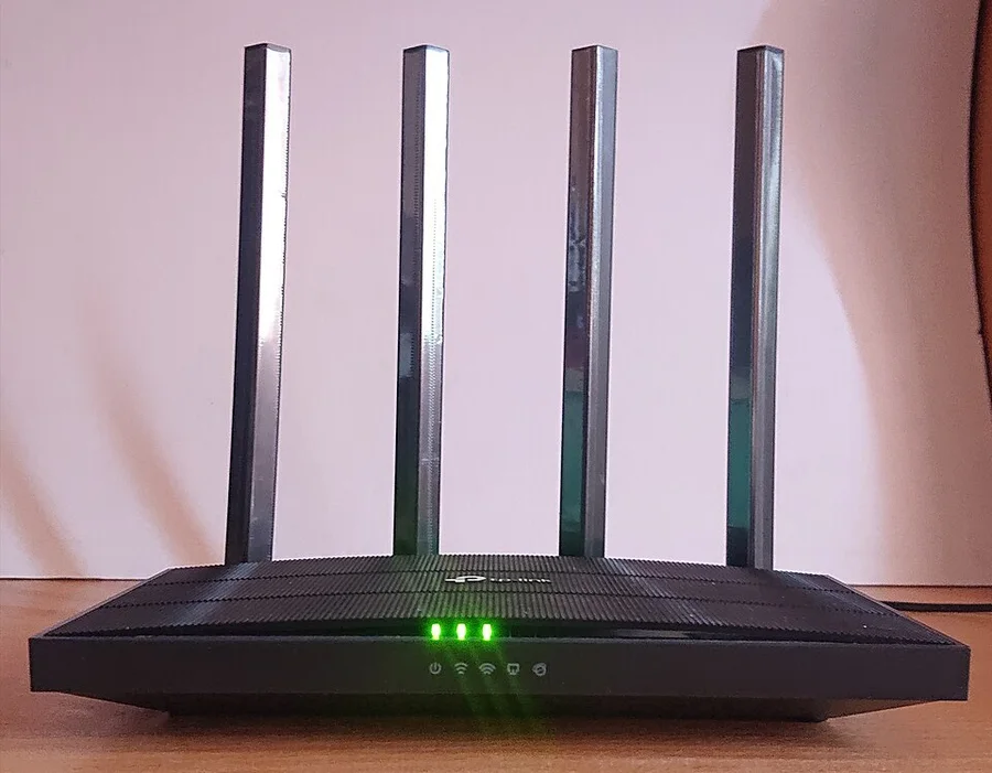 Роутер TP-Link Archer A6 с четырьмя антеннами